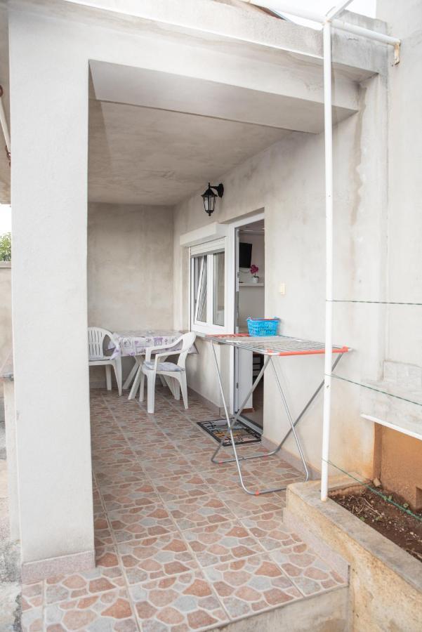 Apartmani Silvana&Vera Senj  Buitenkant foto
