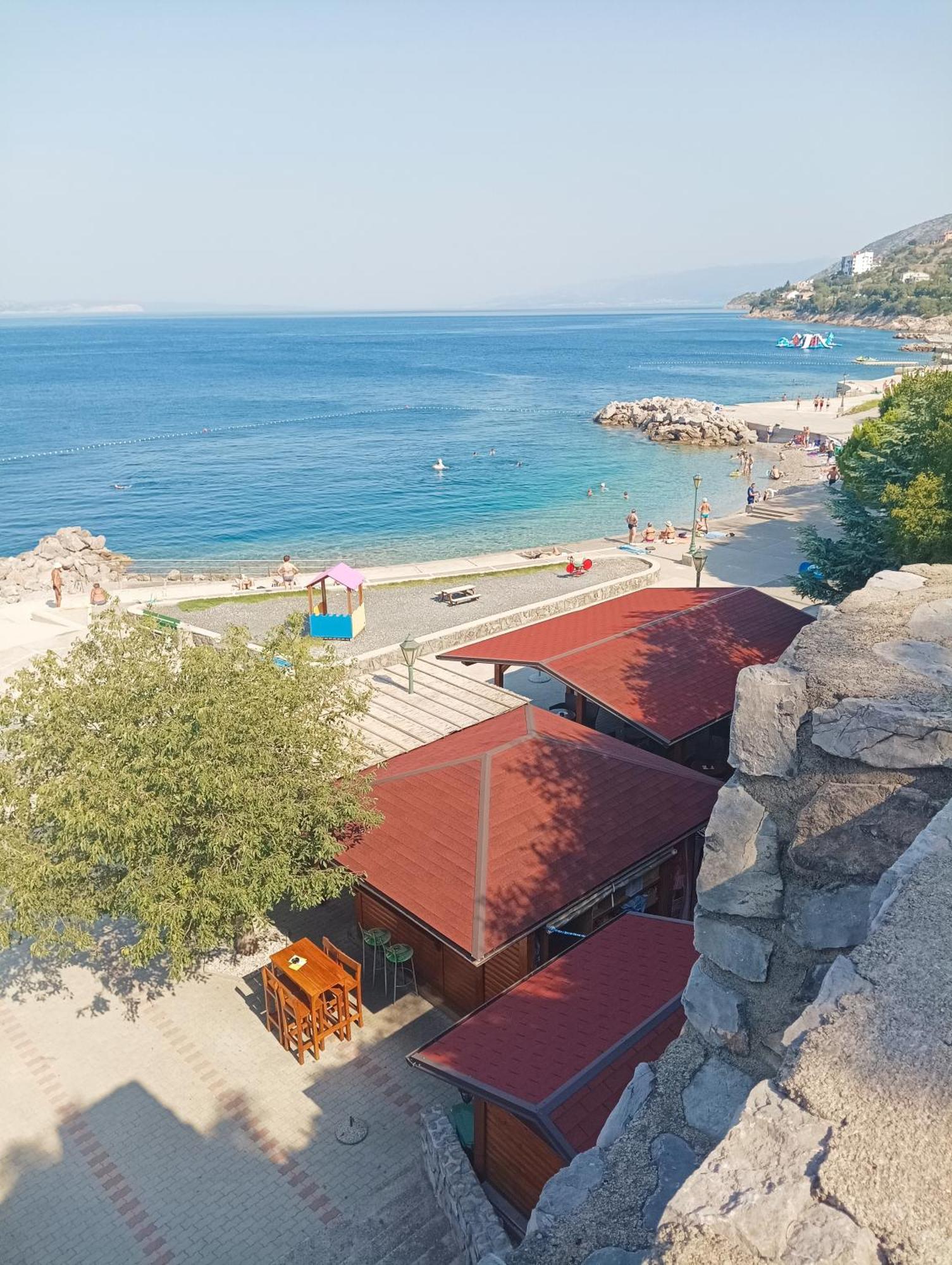 Apartmani Silvana&Vera Senj  Buitenkant foto