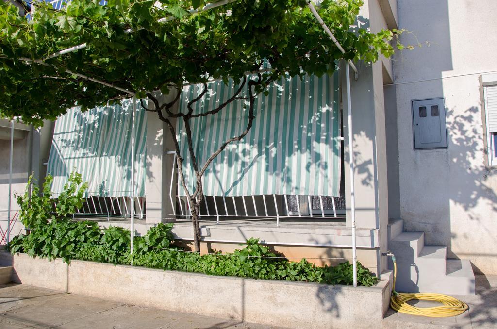 Apartmani Silvana&Vera Senj  Buitenkant foto